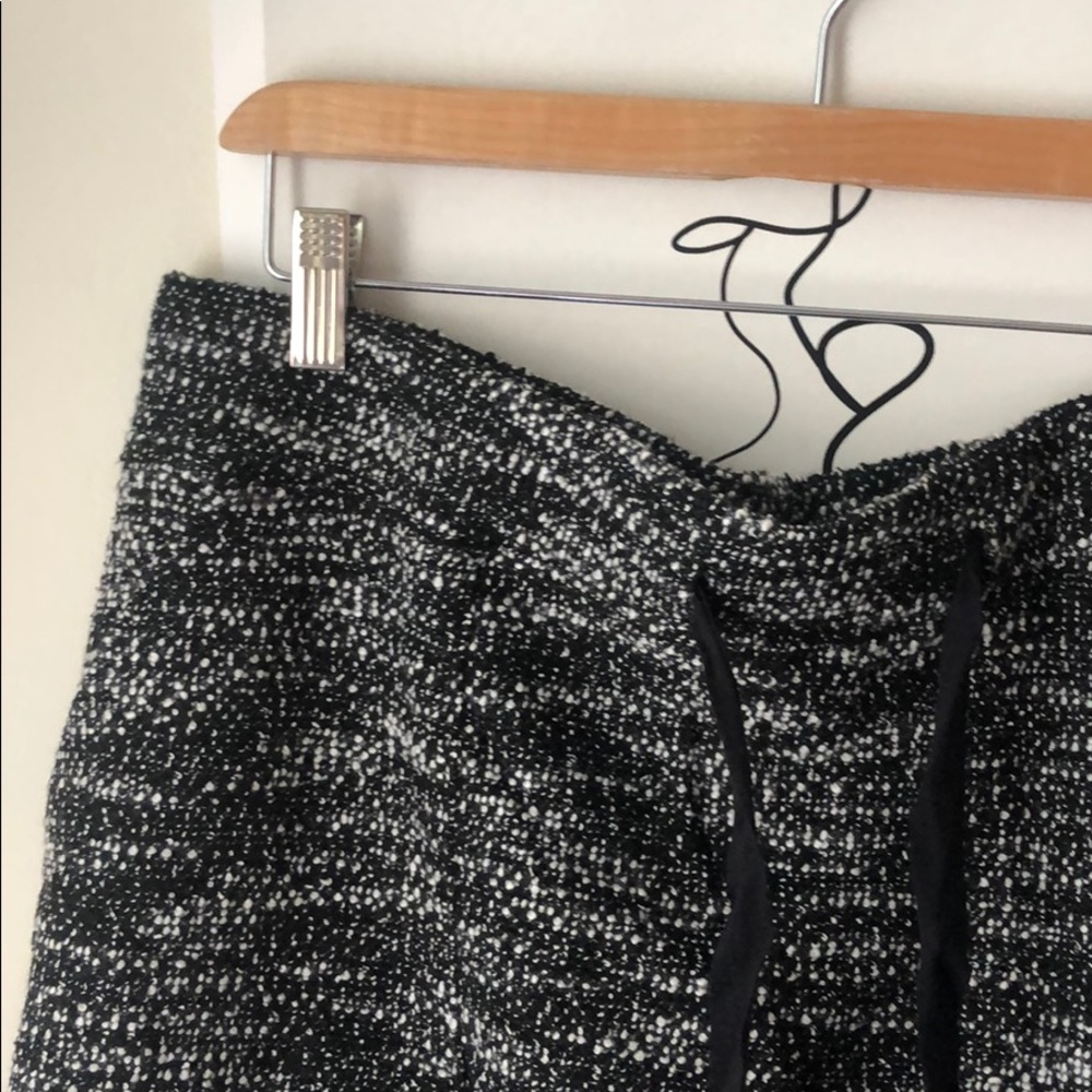Comfortable loft drawstring skirt